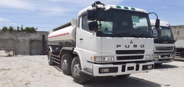 FUSO FUEL TANKER TRUCK