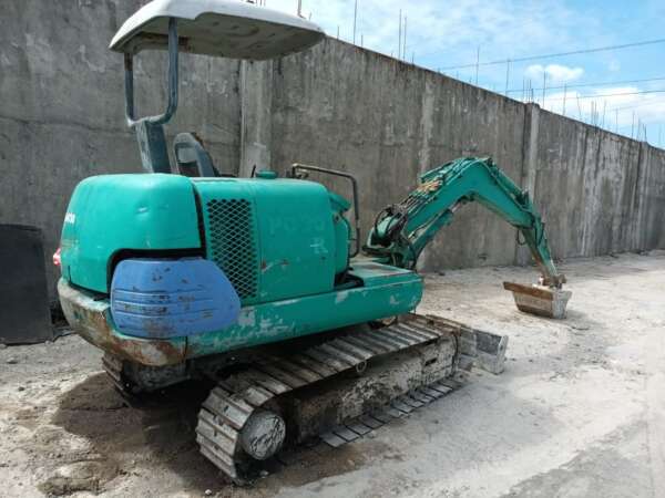 Komatsu PC 30 - Image 2