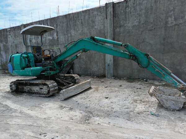 Komatsu PC 30
