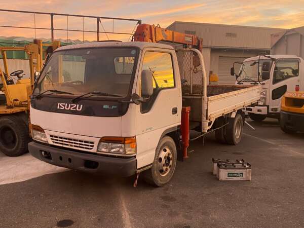 ISUZU JUSTON BOOM. - Image 2