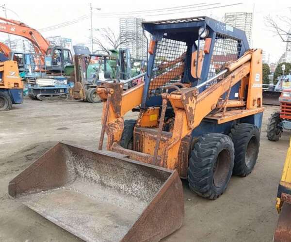 JOBSON SKIDSTEER (Bob Cat)