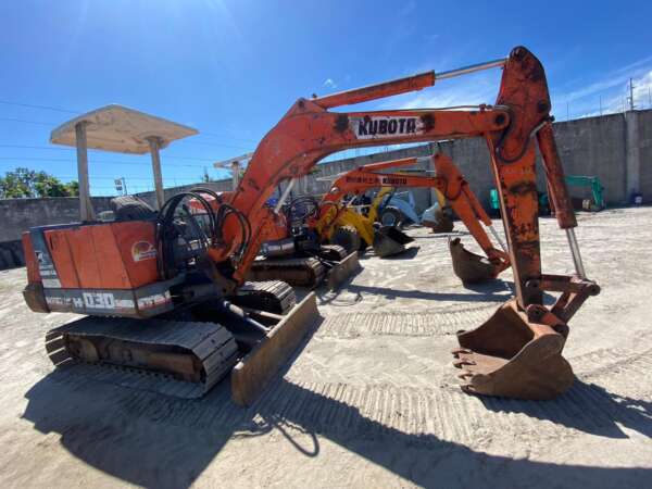 KUBOTA EXCAVATOR