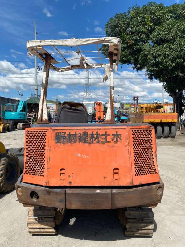 KUBOTA EXCAVATOR - Image 2
