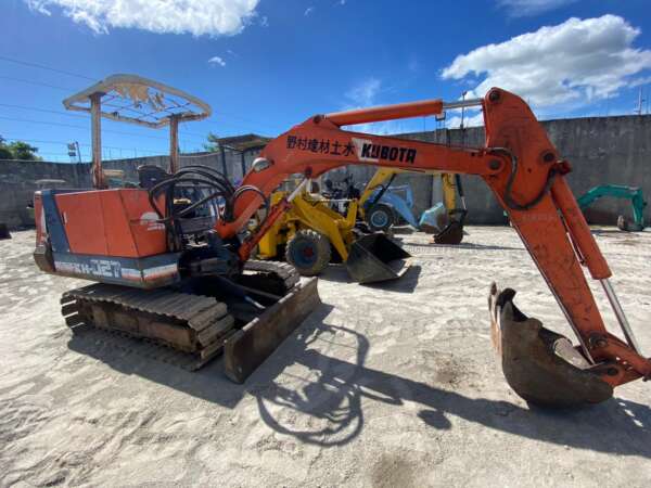 KUBOTA EXCAVATOR