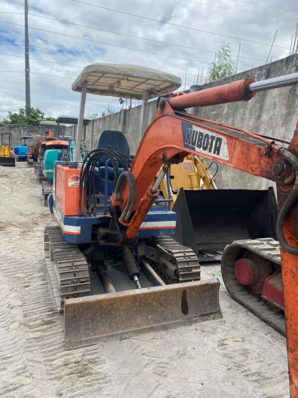 KUBOTA EXCAVATOR - Image 3