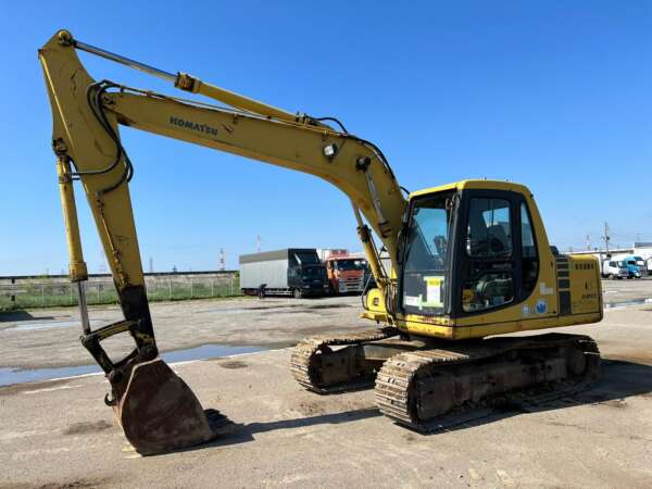 KOMATSU EXCAVATOR - Image 3