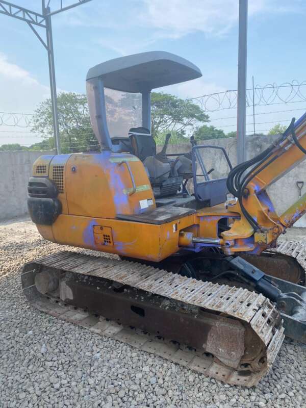HITACHI EXCAVATOR