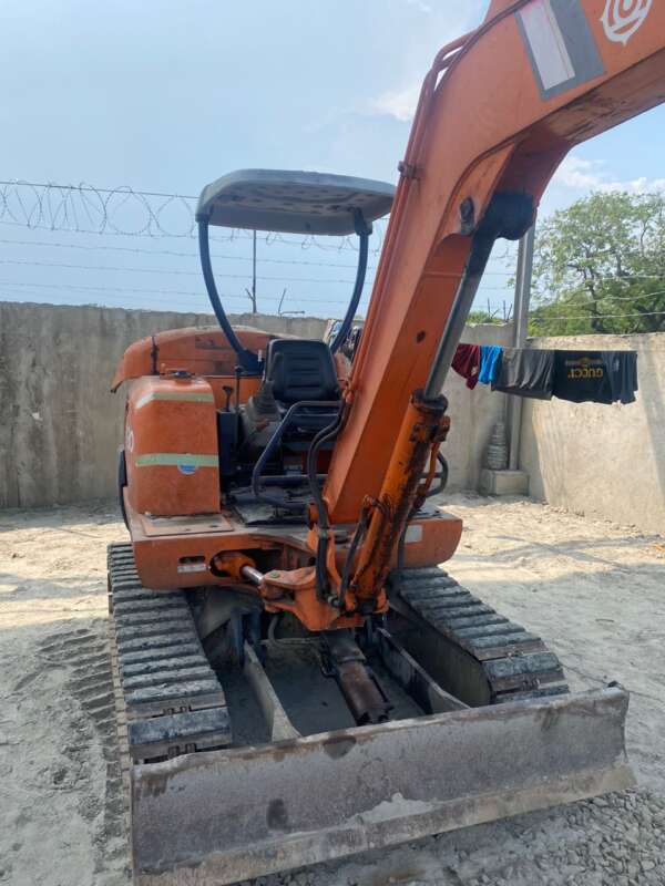 HITACHI EXCAVATOR