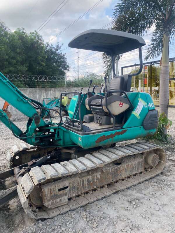 KOMATSU EXCAVATOR