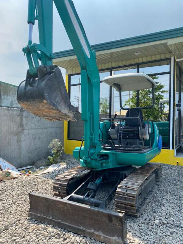 KOMATSU EXCAVATOR