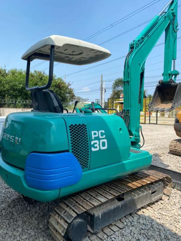 KOMATSU EXCAVATOR - Image 2