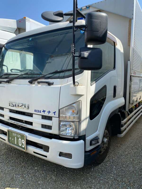 ISUZU FORWARD WING - Image 2