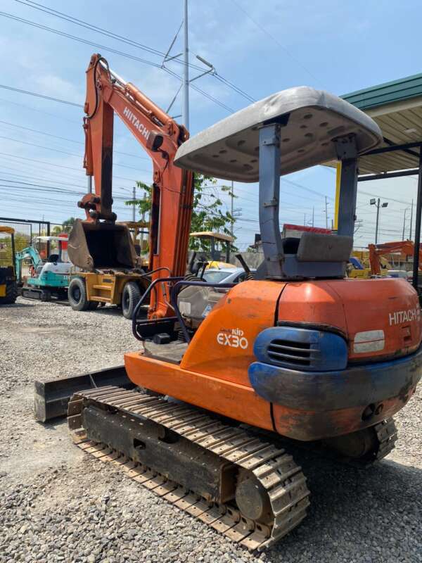HITACHI EXCAVATOR - Image 4