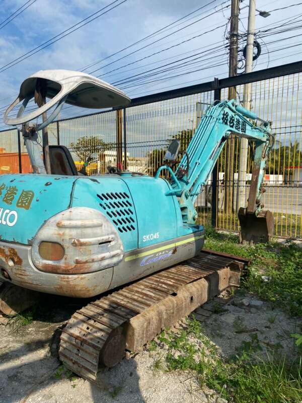 KOBELCO EXCAVATOR - Image 3