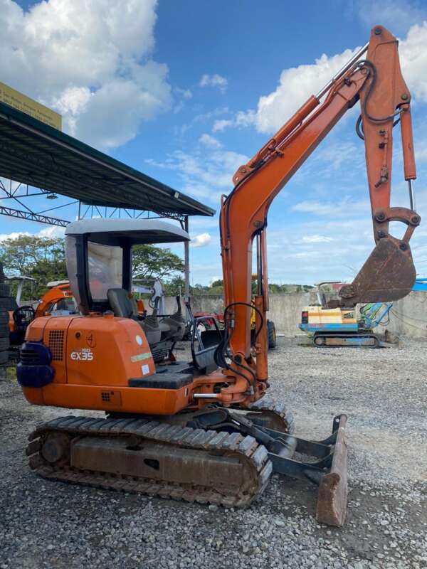HITACHI EXCAVATOR - Image 6