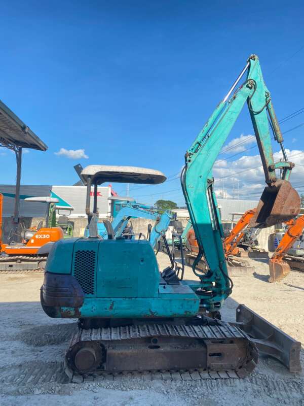 KOMATSU EXCAVATOR - Image 2