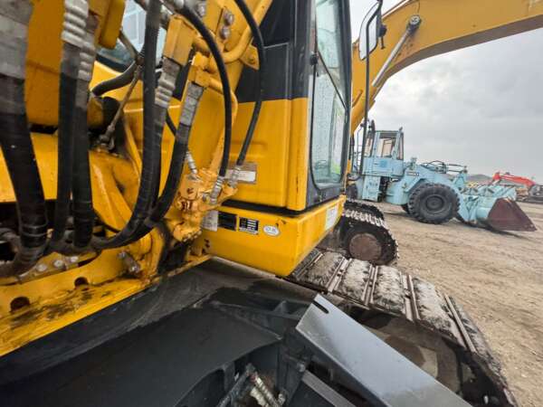 KOMATSU EXCAVATOR PC200-8 - Image 3