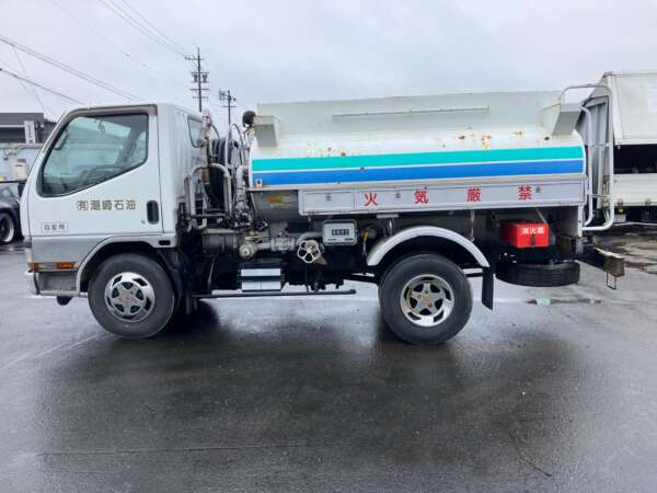 Canter 3 KL Tanker In line - Image 9
