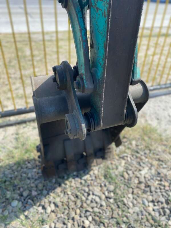 EXCAVATOR KOMATSU PC30 - Image 2