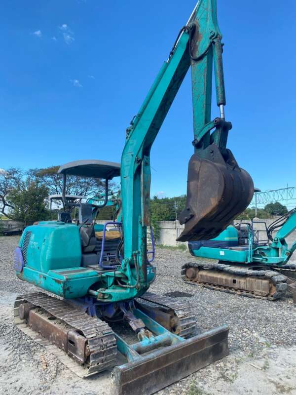 EXCAVATOR KOMATSU PC30