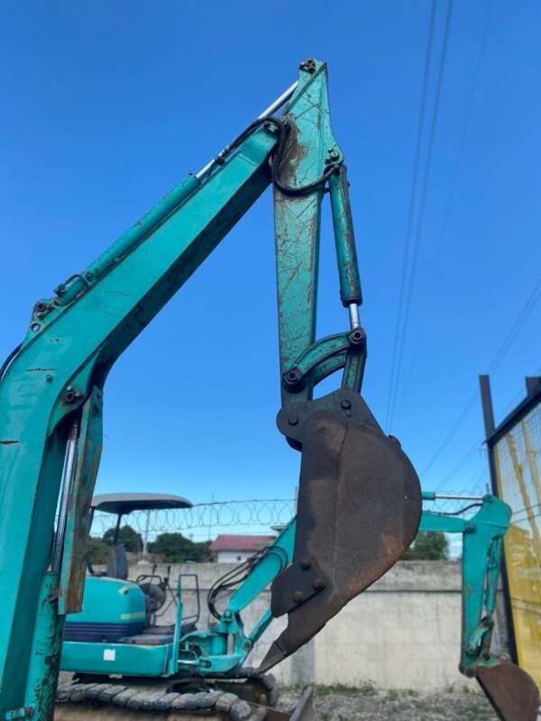 EXCAVATOR KOMATSU PC30 - Image 8