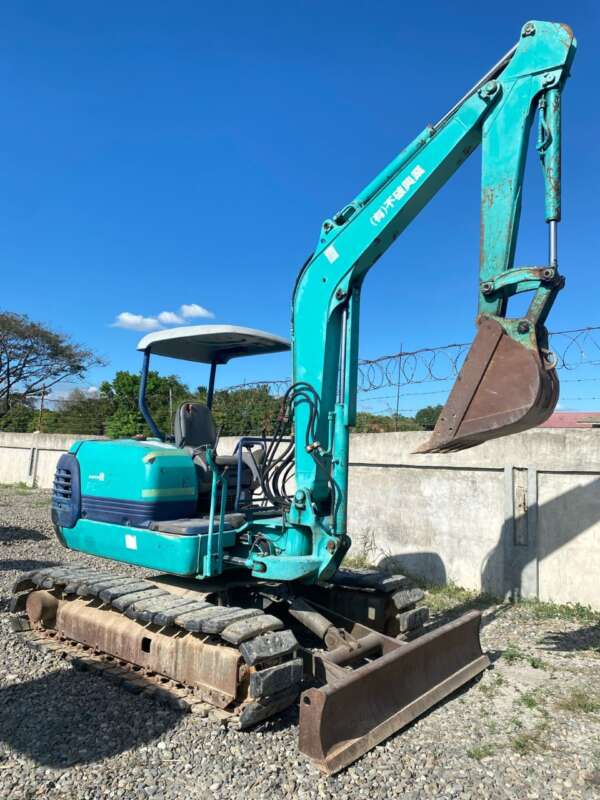 EXCAVATOR KOMATSU PC40R-8
