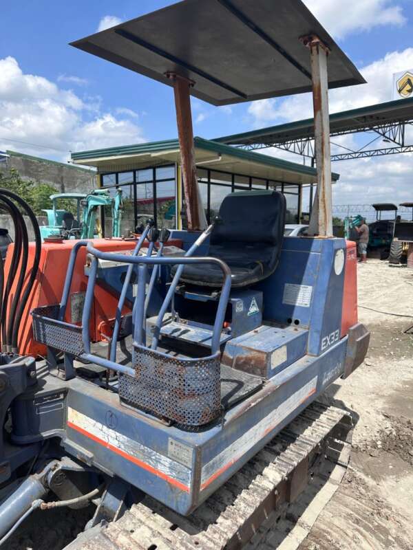 EXCAVATOR HITACHI EX33-19T
