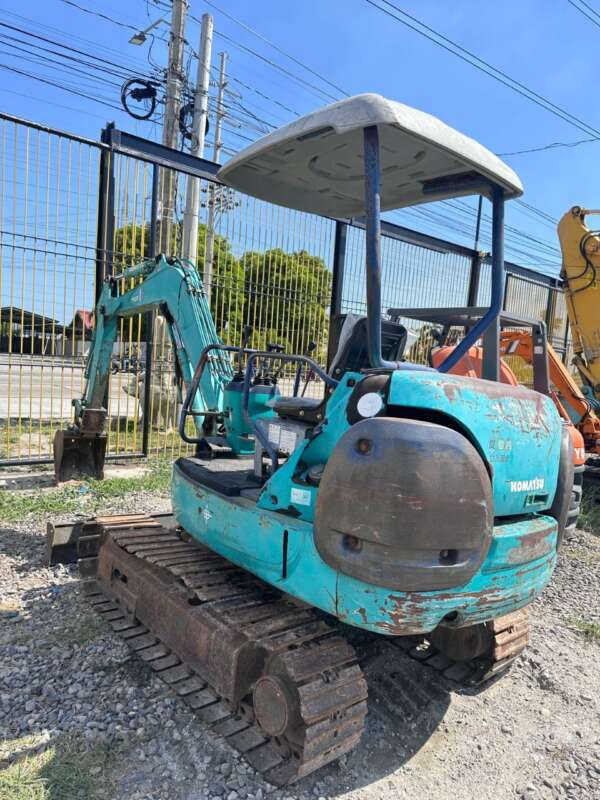 EXCAVATOR KOMATSU PC27R-8 - Image 4