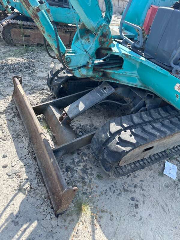 EXCAVATOR KOMATSU PC10-7 - Image 8