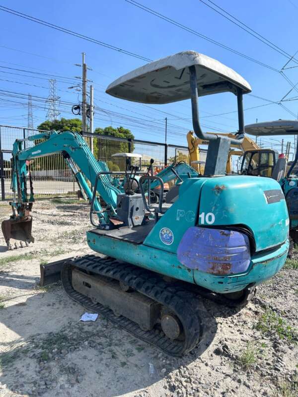 EXCAVATOR KOMATSU PC10-7 - Image 3