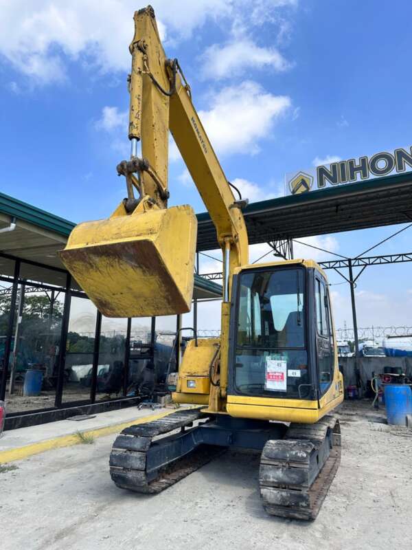 EXCAVATOR KOMATSU PC60-7C