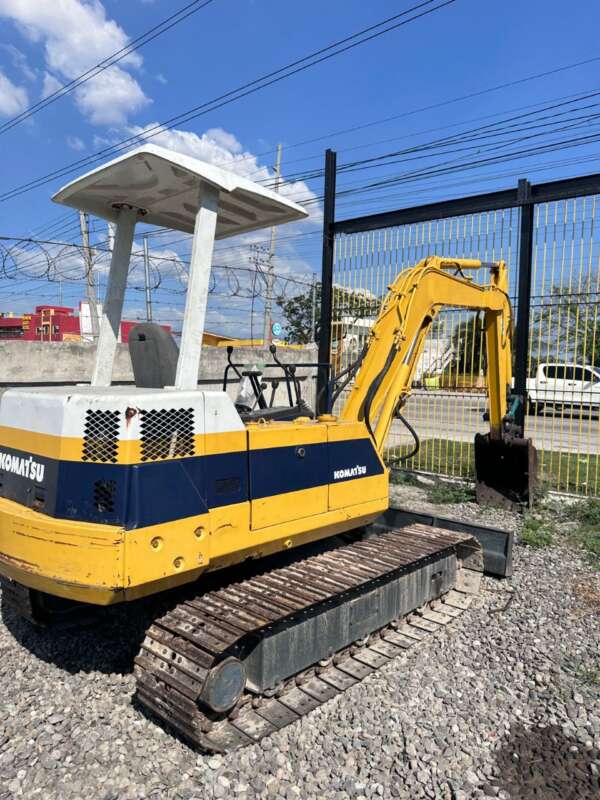 EXCAVATOR KOMATSU PC40-6 - Image 7