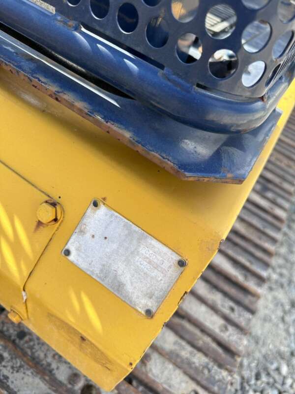 EXCAVATOR KOMATSU PC40-6 - Image 2