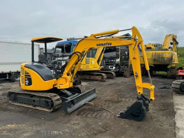 KOMATSU PC 40 MR -2. - Image 2