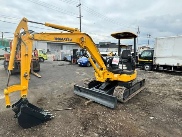 KOMATSU PC 40 MR -2.
