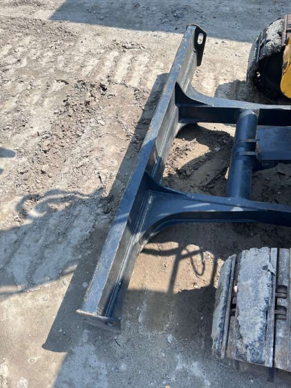 KOMATSU PC 40 MR - Image 2