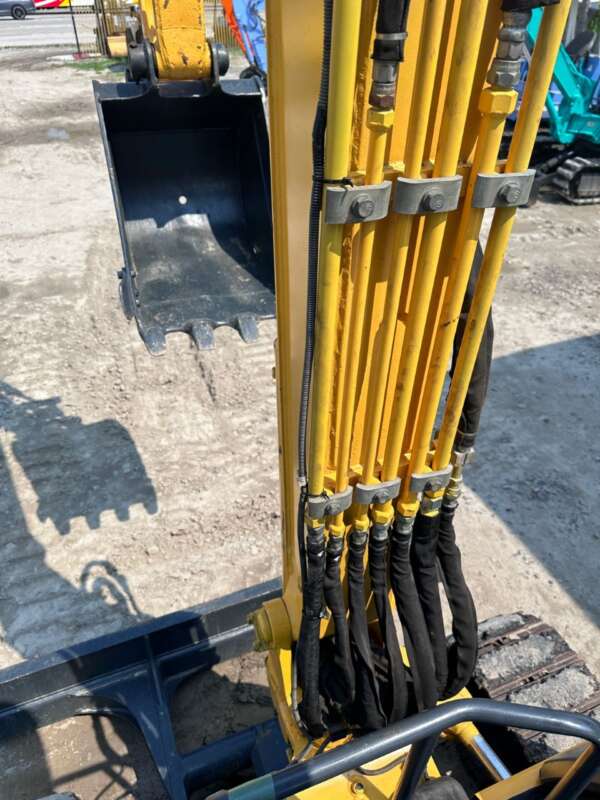 KOMATSU PC 40 MR - Image 7