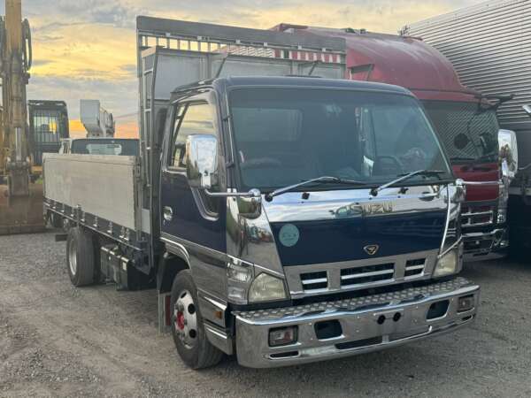 Isuzu Elf Drop Side - Image 3