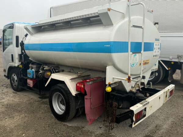 Isuzu ELF 3.6 KL Full Tanker - Image 11
