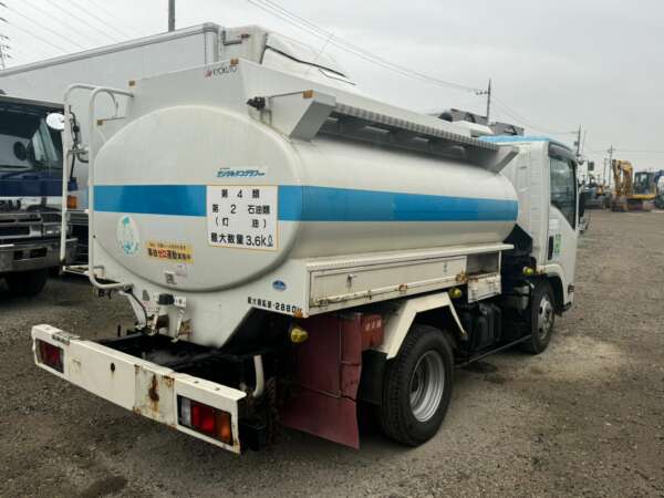 Isuzu ELF 3.6 KL Full Tanker - Image 7