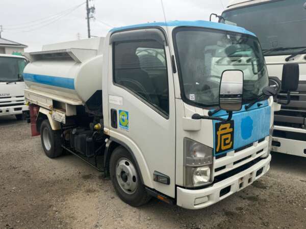 Isuzu ELF 3.6 KL Full Tanker - Image 6