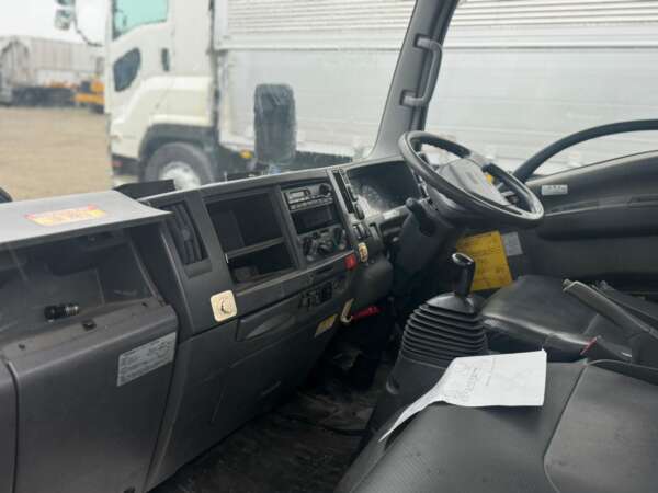 Isuzu ELF 3.6 KL Full Tanker - Image 4