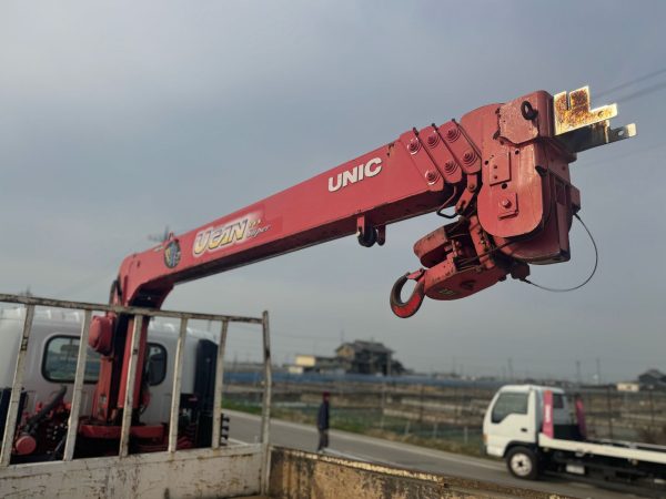 Isuzu ELF Boom Truck - Image 5