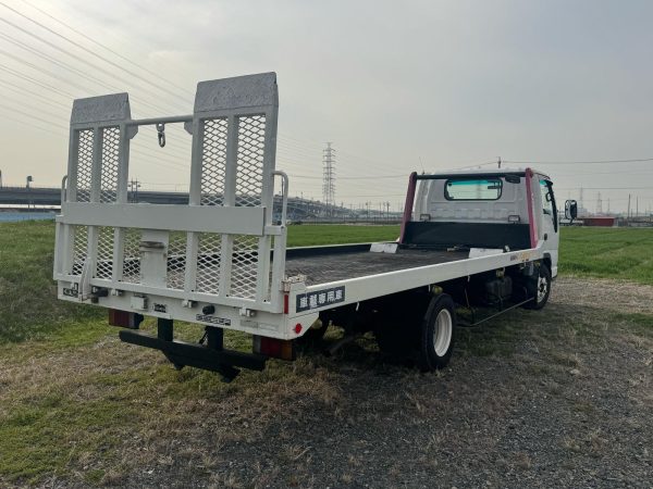 Isuzu ELF Car Carrier - Image 4
