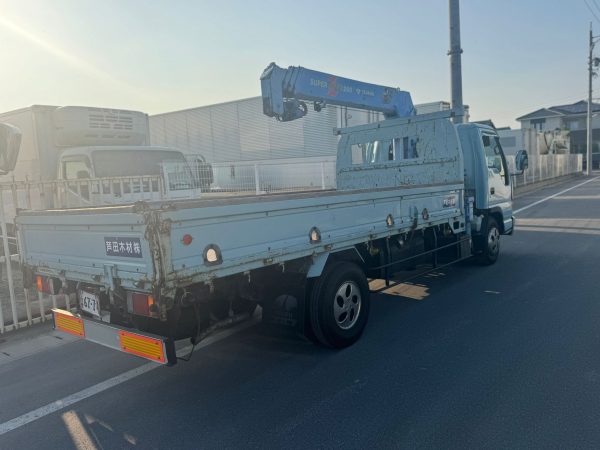 Isuzu Elf Boom Truck - Image 3