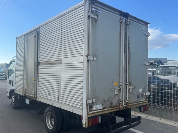 Isuzu ElF Close Van 14.5 Feet - Image 3
