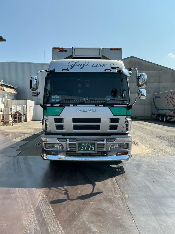 Isuzu GIGA Wing van | Transmission F7 | Engin 6 UZ | Model CYJ77W8 - Image 2