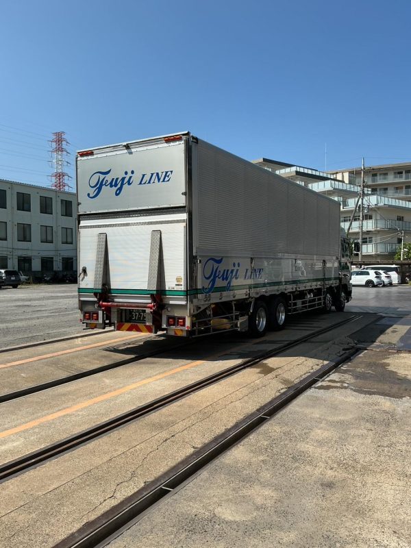 Isuzu GIGA Wing van | Transmission F7 | Engin 6 UZ | Model CYJ77W8 - Image 6