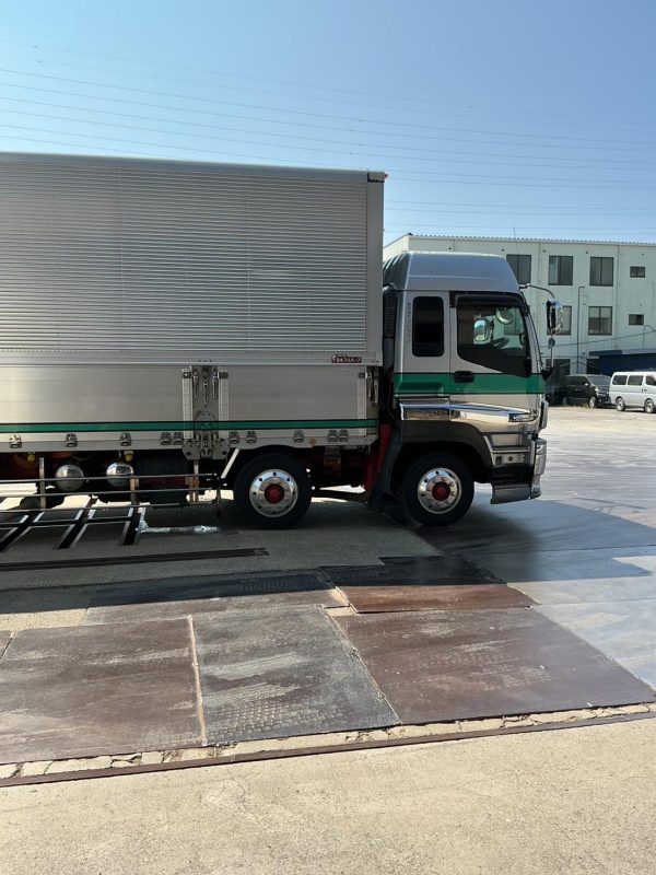 Isuzu GIGA Wing van | Transmission F7 | Engin 6 UZ | Model CYJ77W8
