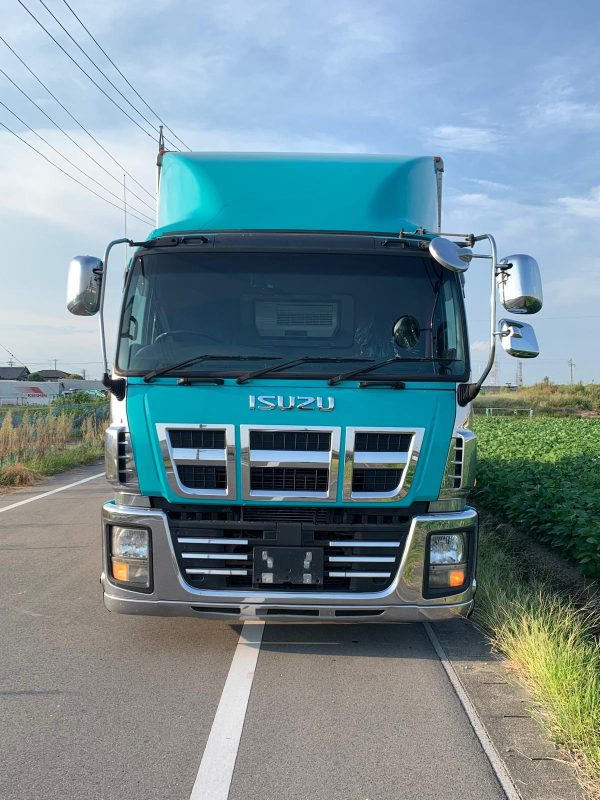 Isuzu GIGA wing van | Engine 6UZ | Transmission F7 | Model: CYJ 77 - Image 3